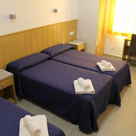 Hostal Conchita Legazpi Madrid Exterior photo